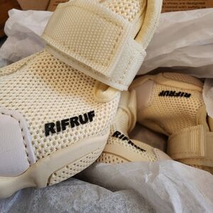 Dog Sneakers sz 5 RifRuf New In Box